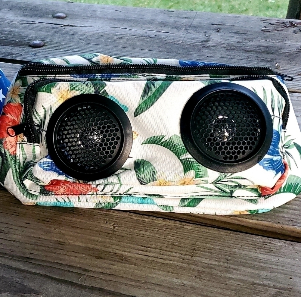Canvas Fanny Pack Speakers Adjustable 52 Inches - Picture 4 of 11
